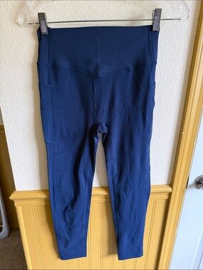 High-Waist Navy Leggings with Side Pockets.